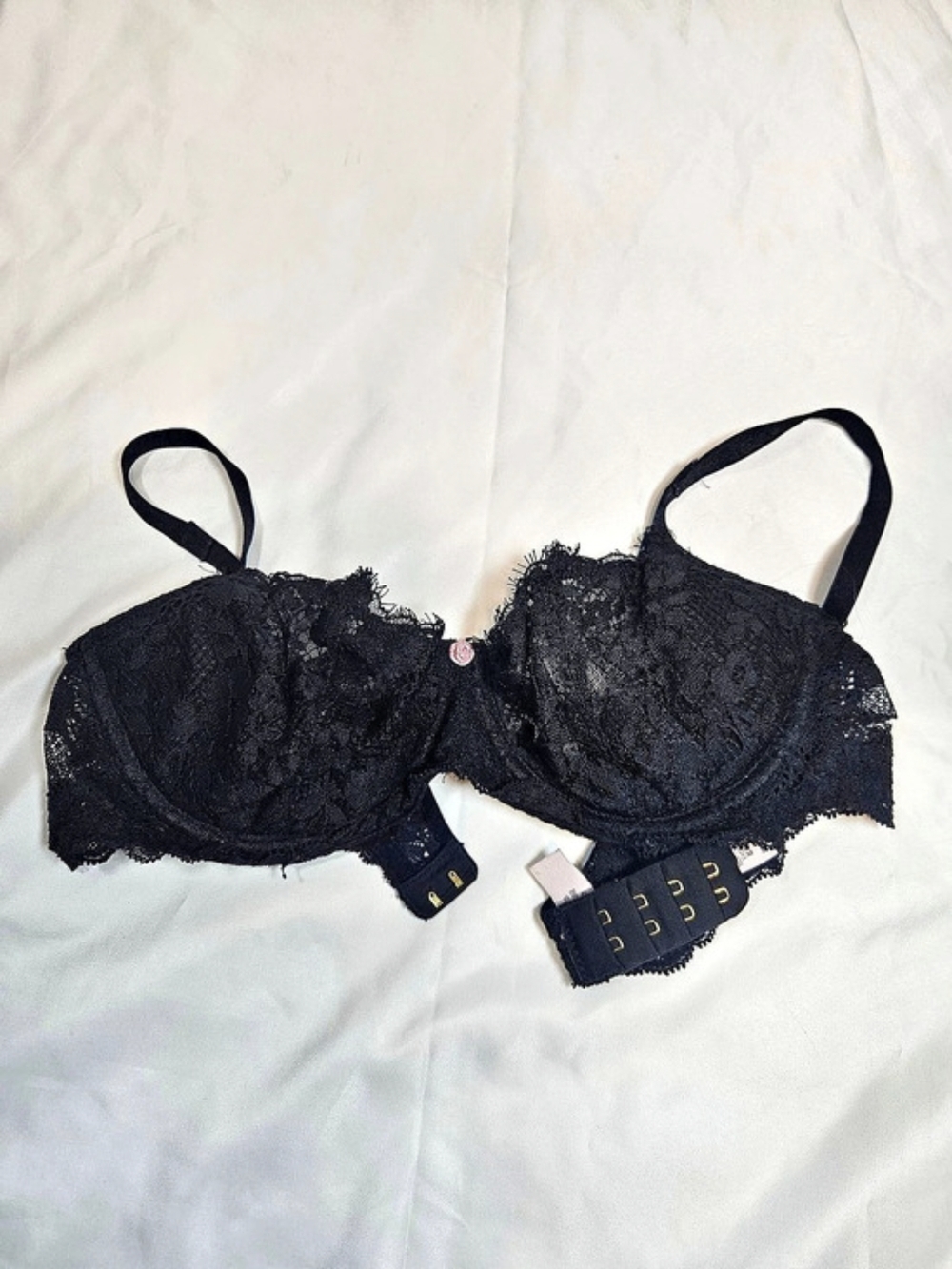 Victoria's Secret Very Sexy Rose Lace Unlined Low-Cut Demi Bra Demi Bra Black
